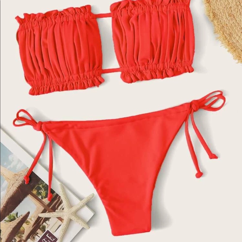 Red swimsuit/Bikini